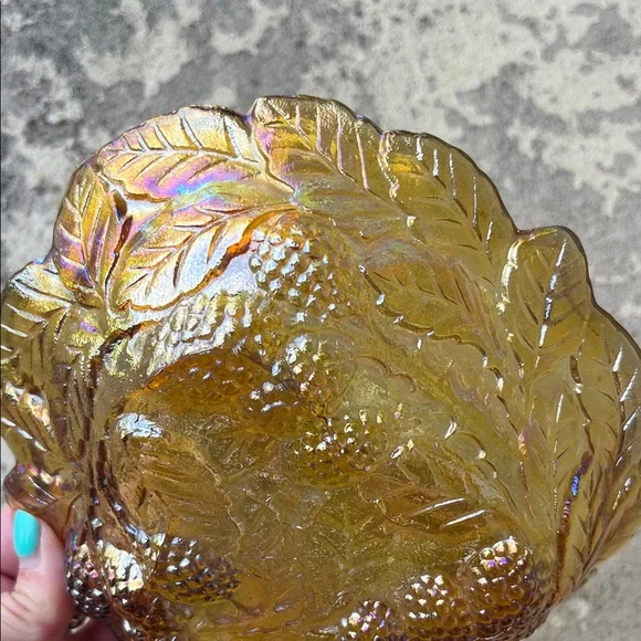 Iridescent Glass Leaf Bowl - Picture 6 of 12